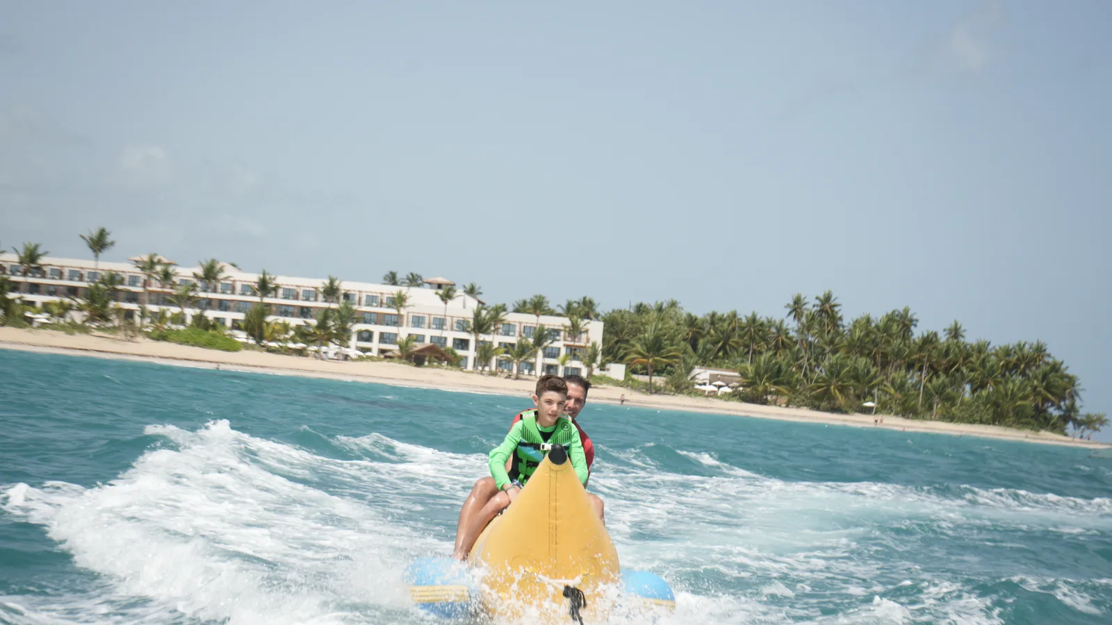 BANANA BOAT