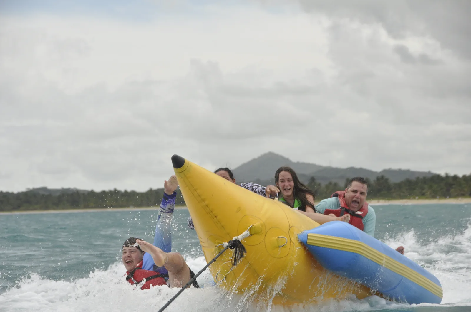 BANANA BOAT